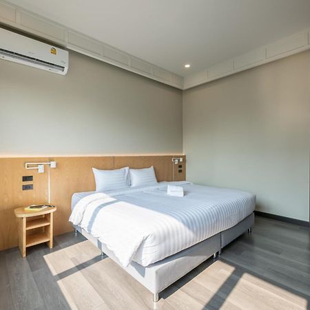 צ'יאנג מאי Alt Pingriver Coworking & Coliving Space מראה חיצוני תמונה